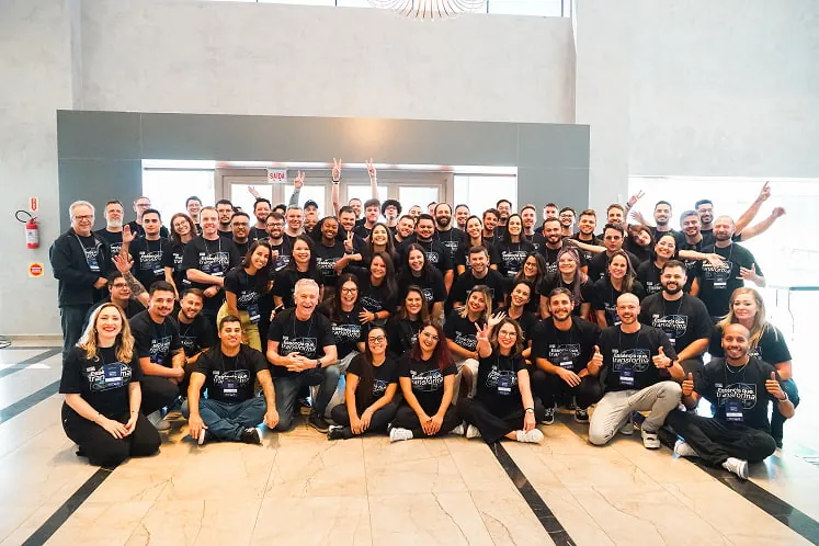 Colaboradores Seprol em dinâmica corporativa