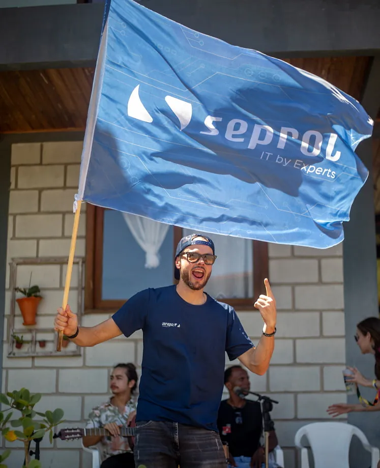 Equipe Seprol celebrando conquistas